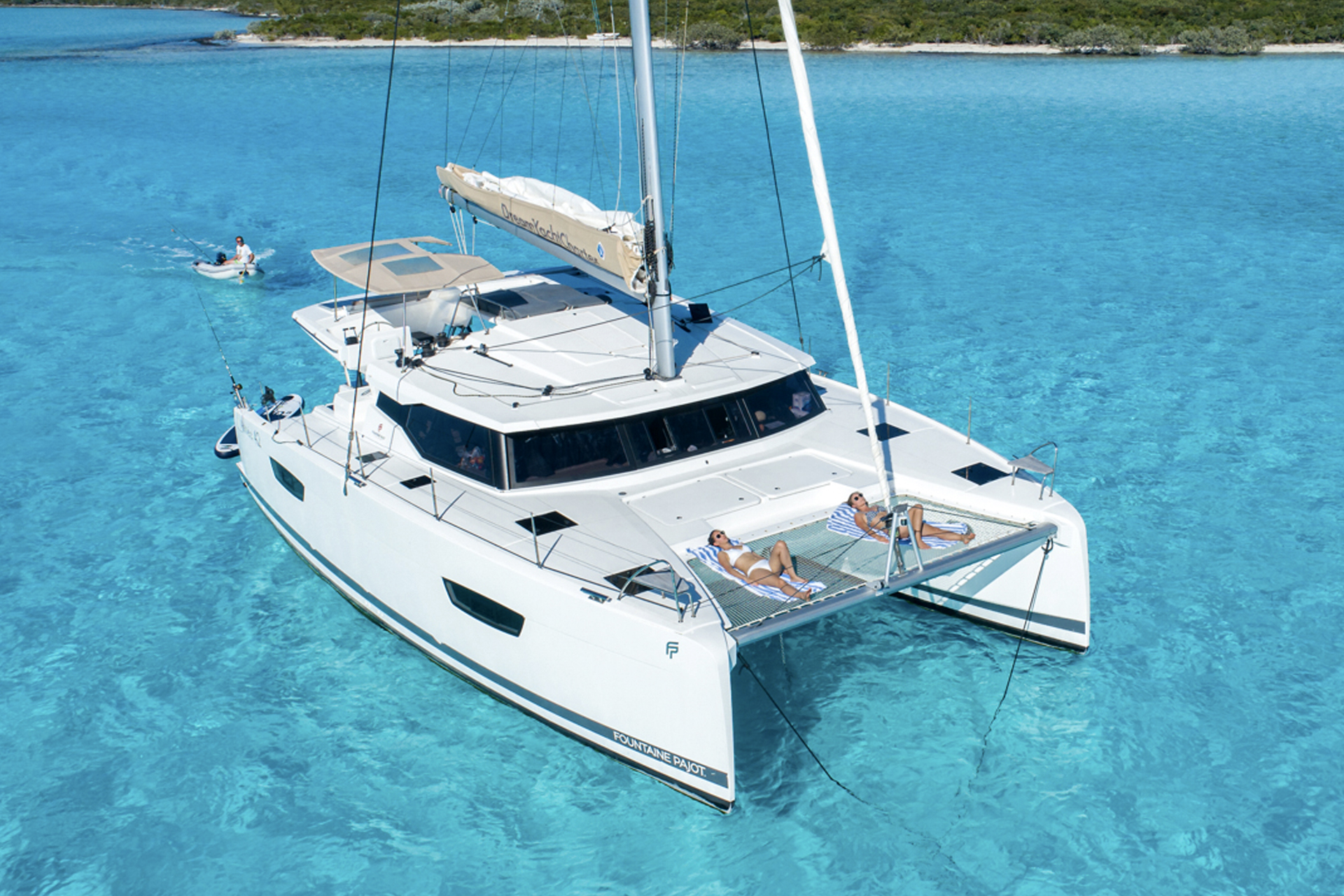 Sailing yacht charter